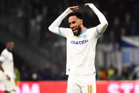 تقارير: الشباب السعودي يسعى لتعزيز الهجوم بضم أوباميانج وآدامز